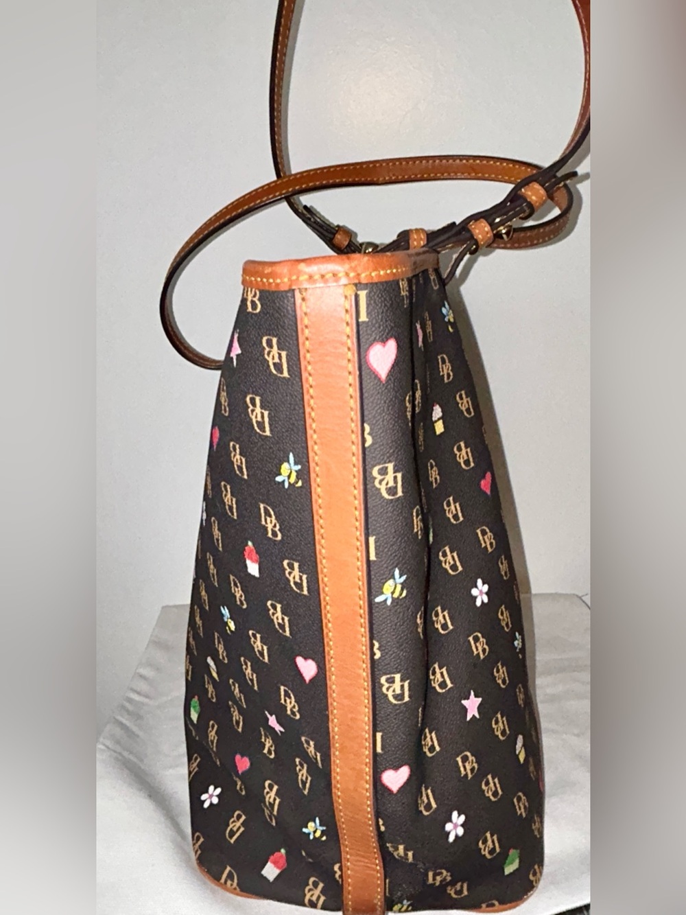 Dooney & Bourke Gretta Novelty Leisure
SHOPPER XL .  Limited Edition - Picture 5 of 9